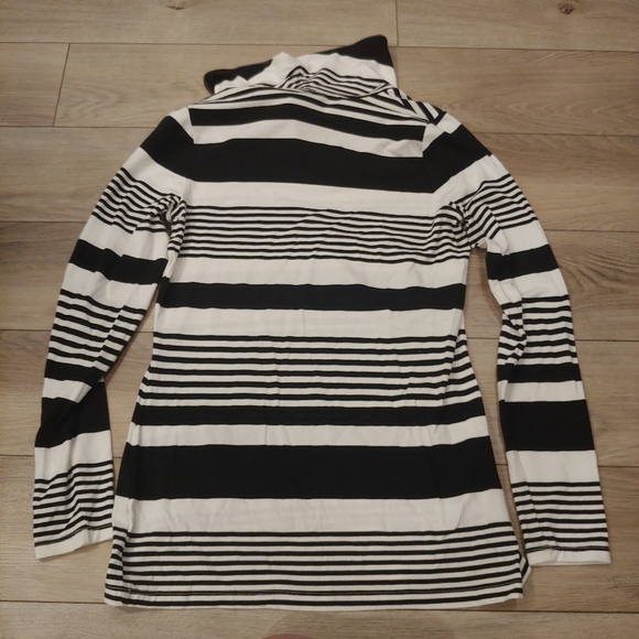 NWT Regatta Striped Top // size 4 - Picture 4 of 5